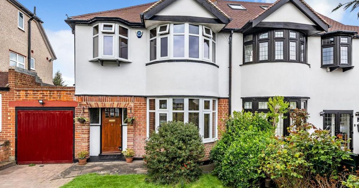 3 bedroom House for sale in Broad Walk, Blackheath SE3 (Under offer) KFH