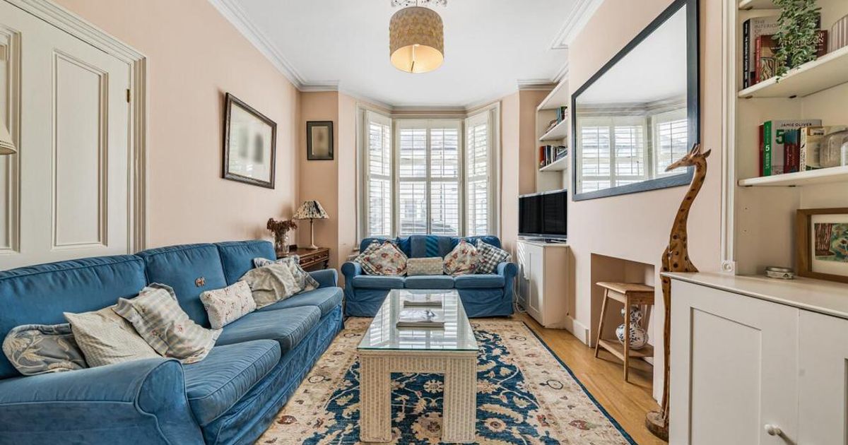 4 bedroom House for sale in Epple Road, Fulham SW6 (Contracts exchanged