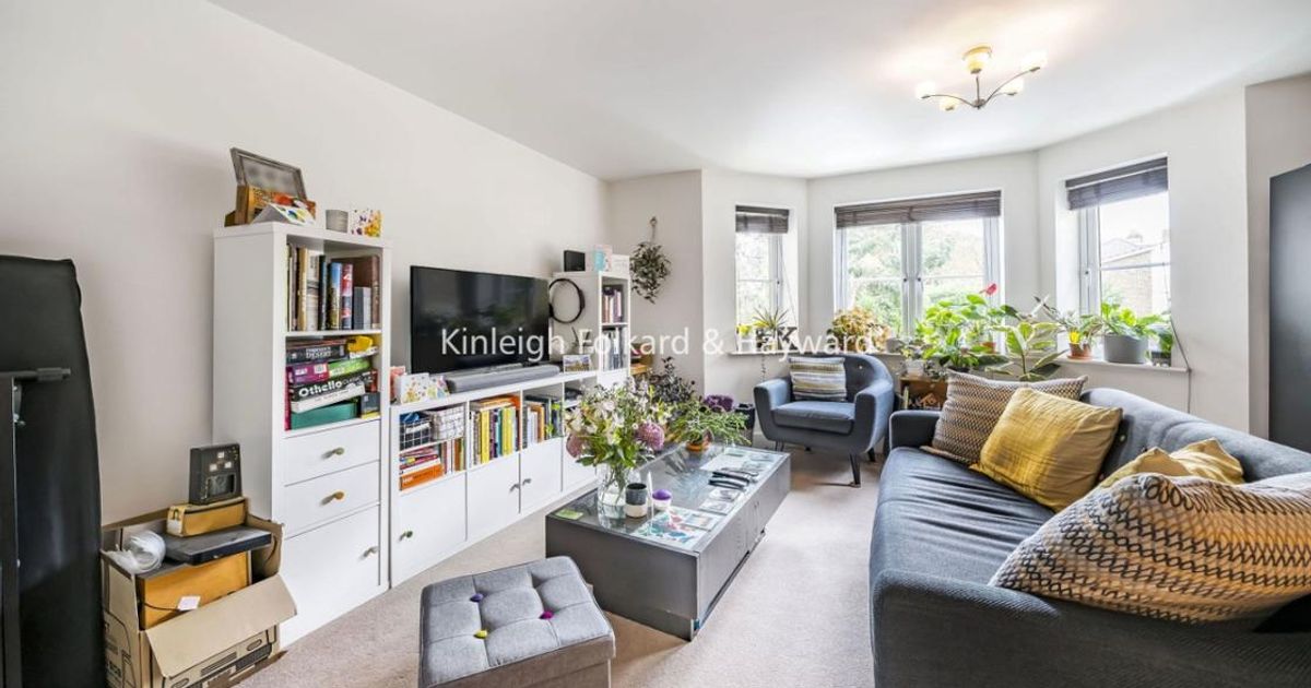 2 bedroom Flat to rent in Oakwood Ave, Beckenham BR3 (Let) KFH