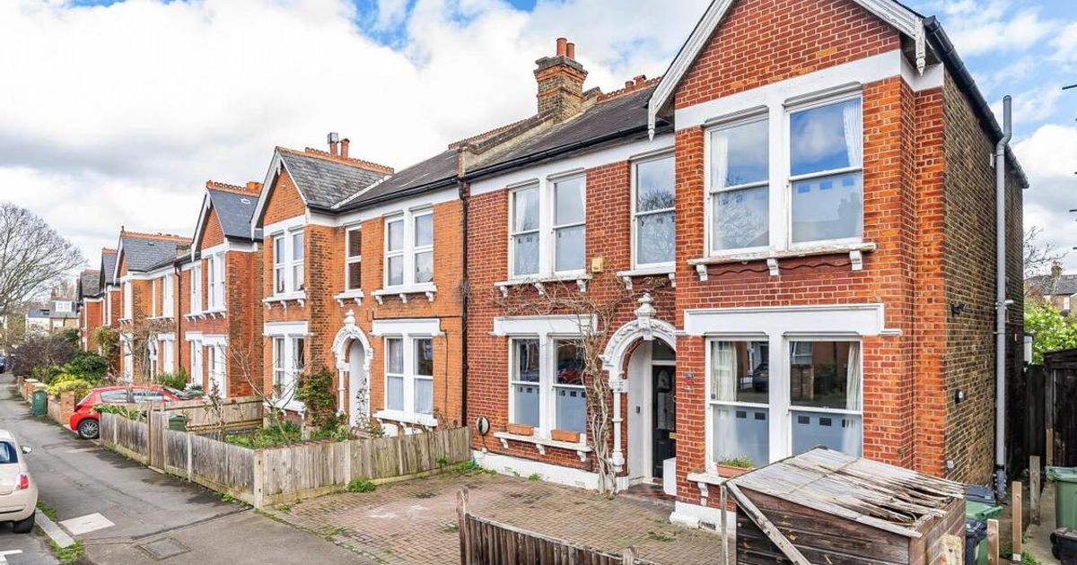 5 bedroom House for sale in Clive Road, West Dulwich SE21 (Under offer