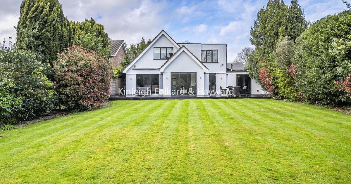 4 bedroom House for sale in Oldfield Road, Bickley BR1 (For sale) KFH