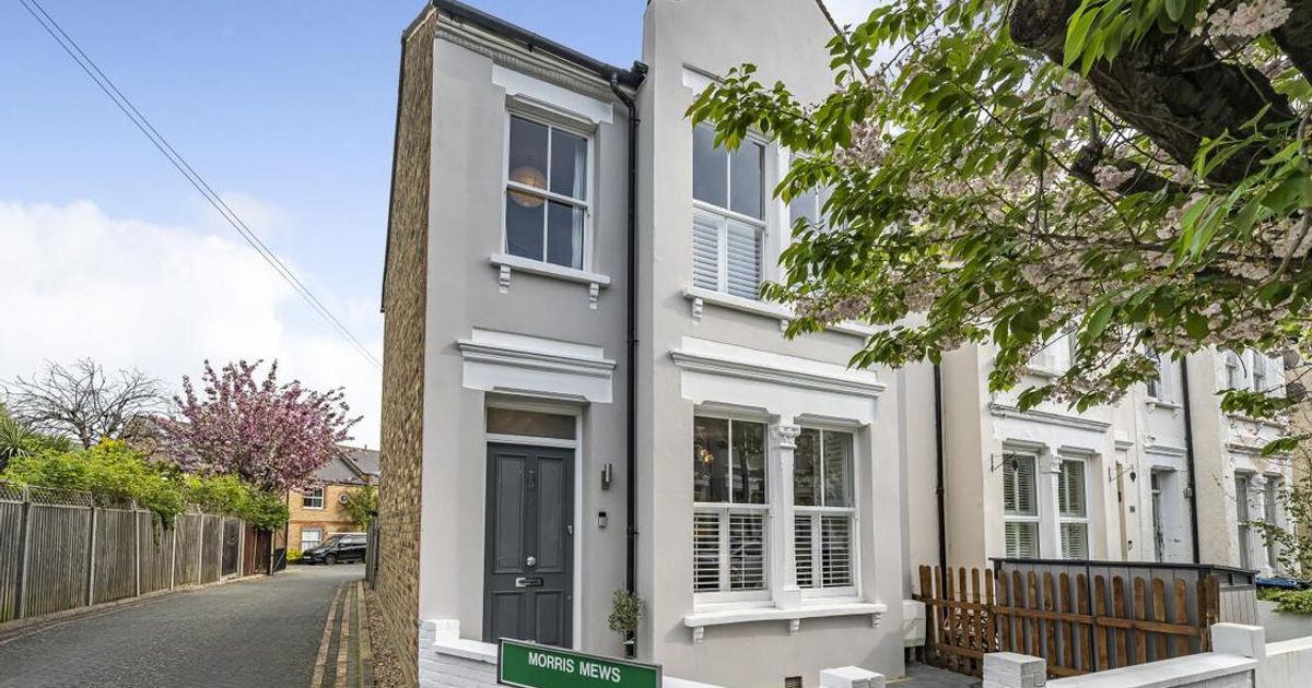 4 bedroom House for sale in Havelock Road, Wimbledon SW19 (Contracts