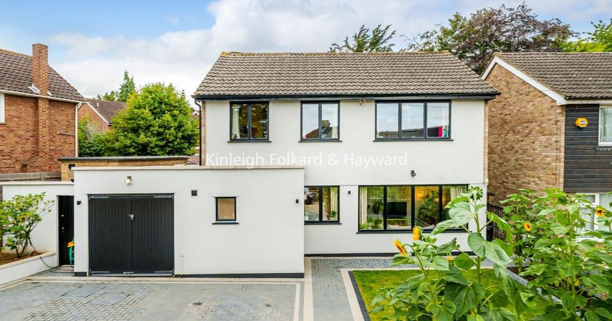 4 bedroom House for sale in Kinnaird Avenue, Bromley BR1 (For sale) KFH