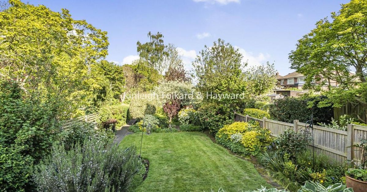 4 bedroom House for sale in Arnos Road, Arnos Grove N11 (For sale) KFH