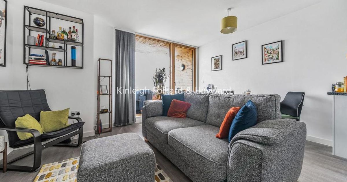 1 bedroom Flat for sale in St. Marks Square, Bromley BR2 (Under offer