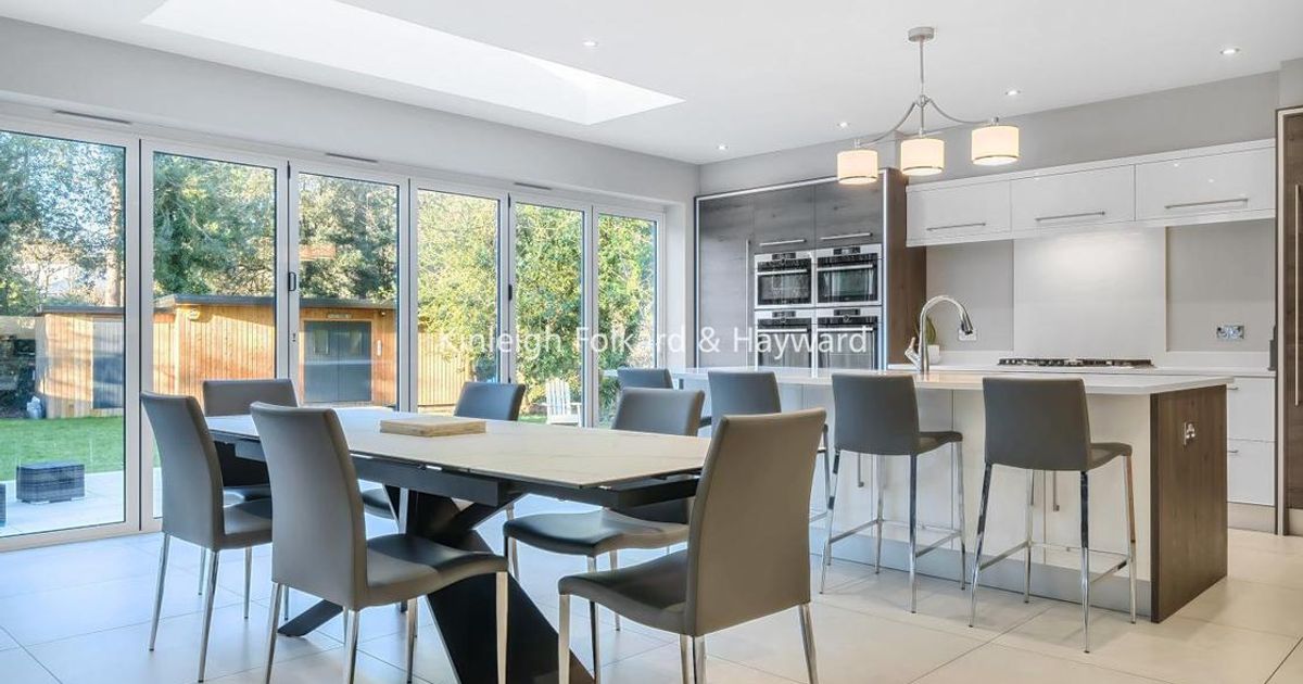 6 bedroom House for sale in Woodlands Road, Bromley BR1 (For sale) KFH