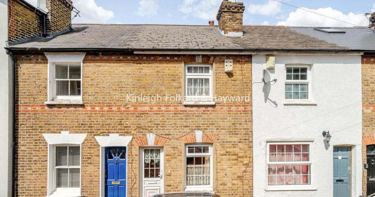 2 bedroom House for sale in Plymouth Road, Bromley BR1 (Under offer) KFH