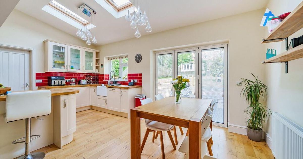 5 bedroom House for sale in Courtfield Rise, West Wickham BR4 (For sale