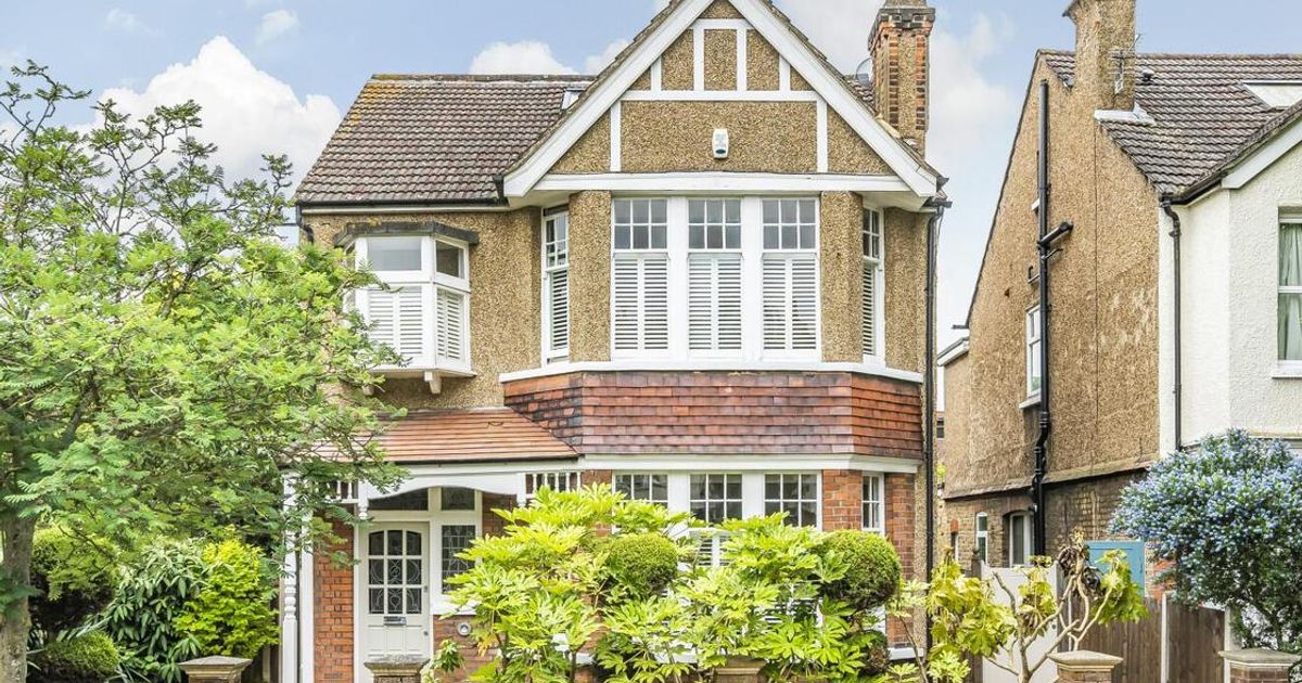 5 bedroom House for sale in Forster Road, Beckenham BR3 (For sale) KFH