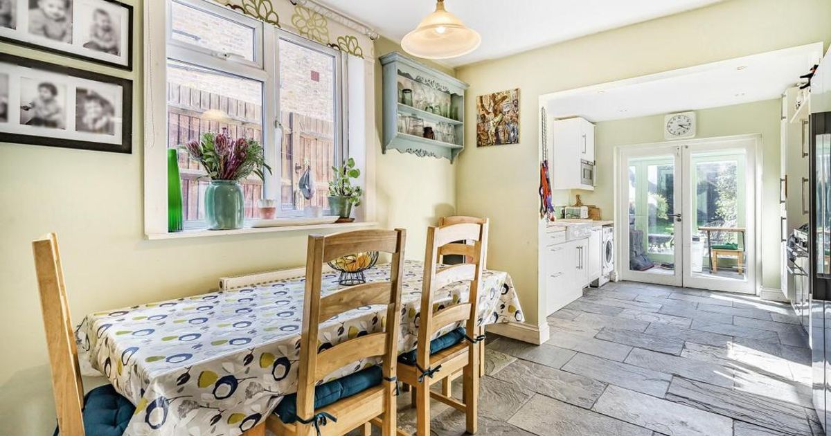 4 bedroom House for sale in Dunstans Road, East Dulwich SE22 (For sale