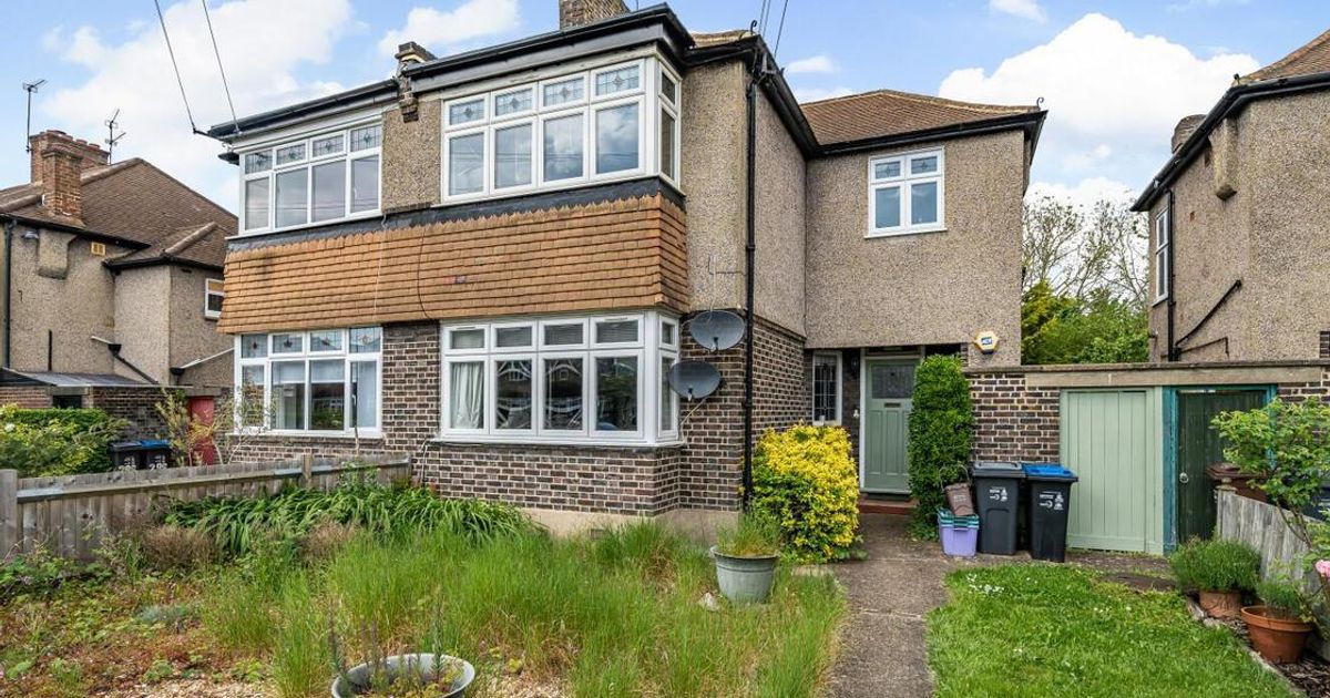 1 bedroom Flat for sale in Cannon Hill Lane, Raynes Park SW20 (Under