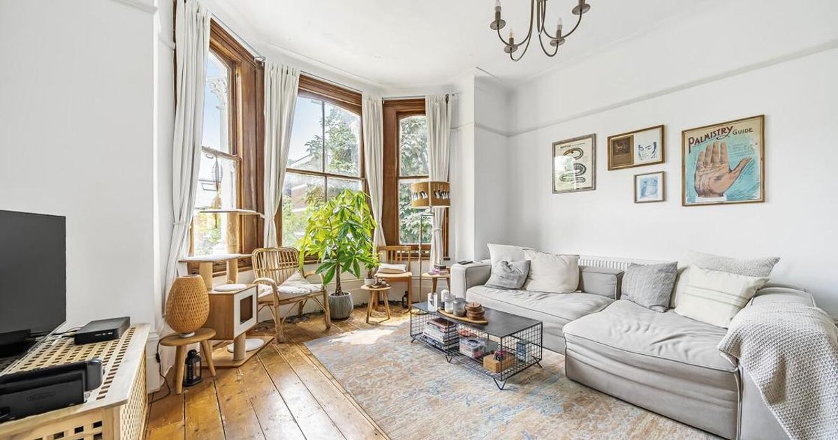 2 bedroom Flat for sale in Humber Road, Blackheath SE3 (For sale) KFH