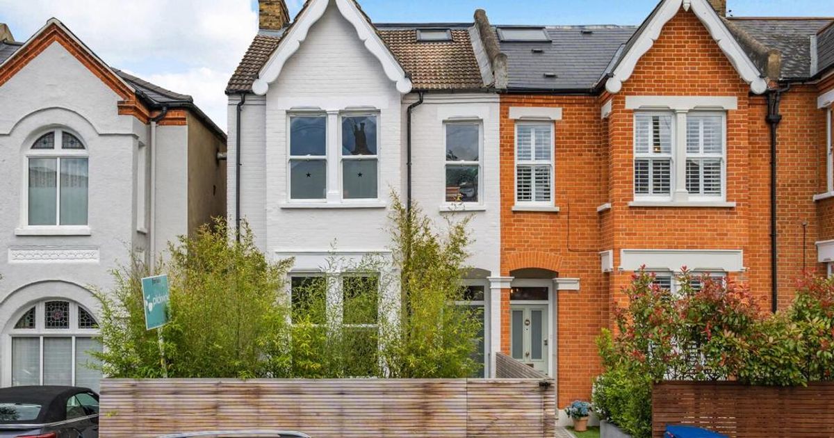 4 bedroom House for sale in Underhill Road, East Dulwich SE22 (For sale