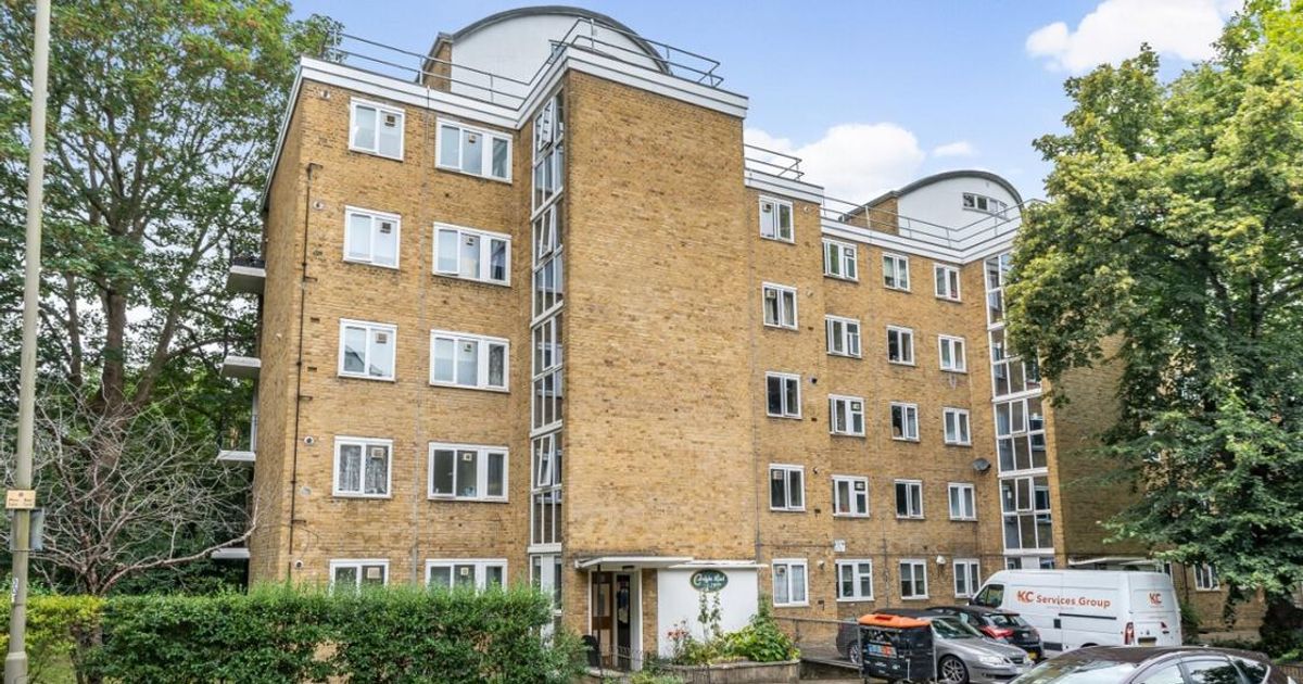 1 bedroom Flat to rent in Carslake Road, London SW15 (Let) KFH