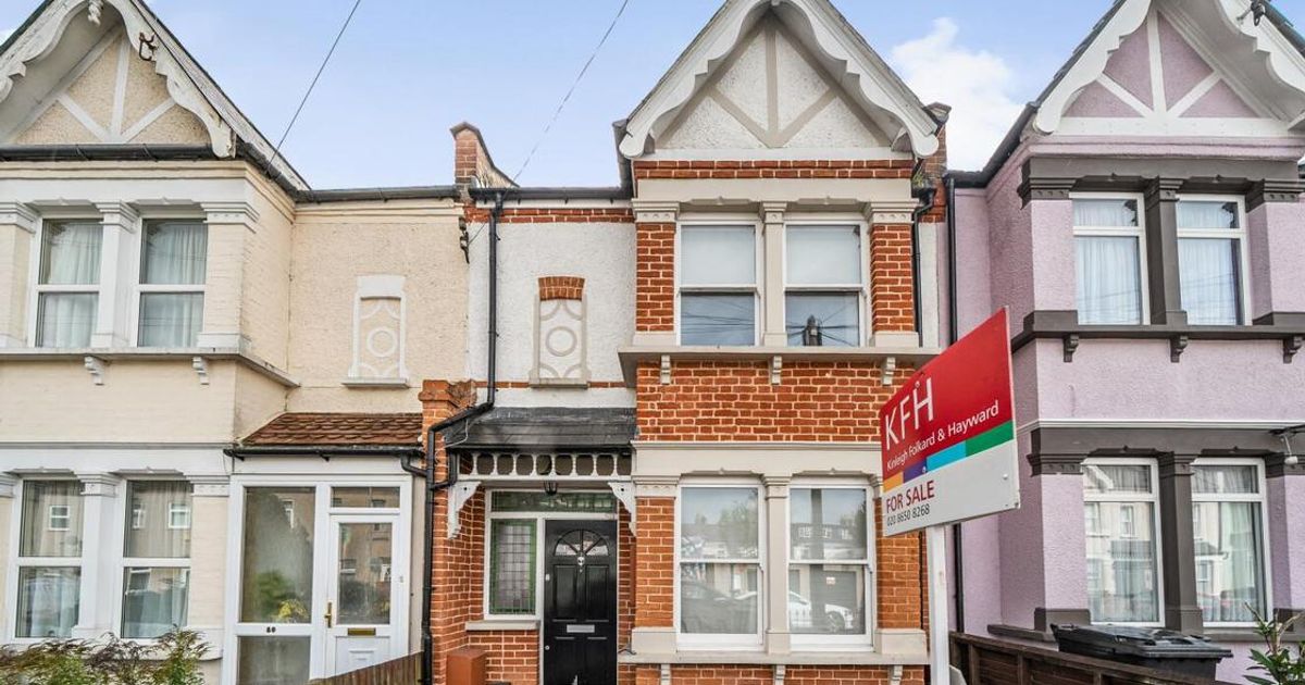 3 bedroom House for sale in Cambridge Road, Penge SE20 (Under offer) | KFH